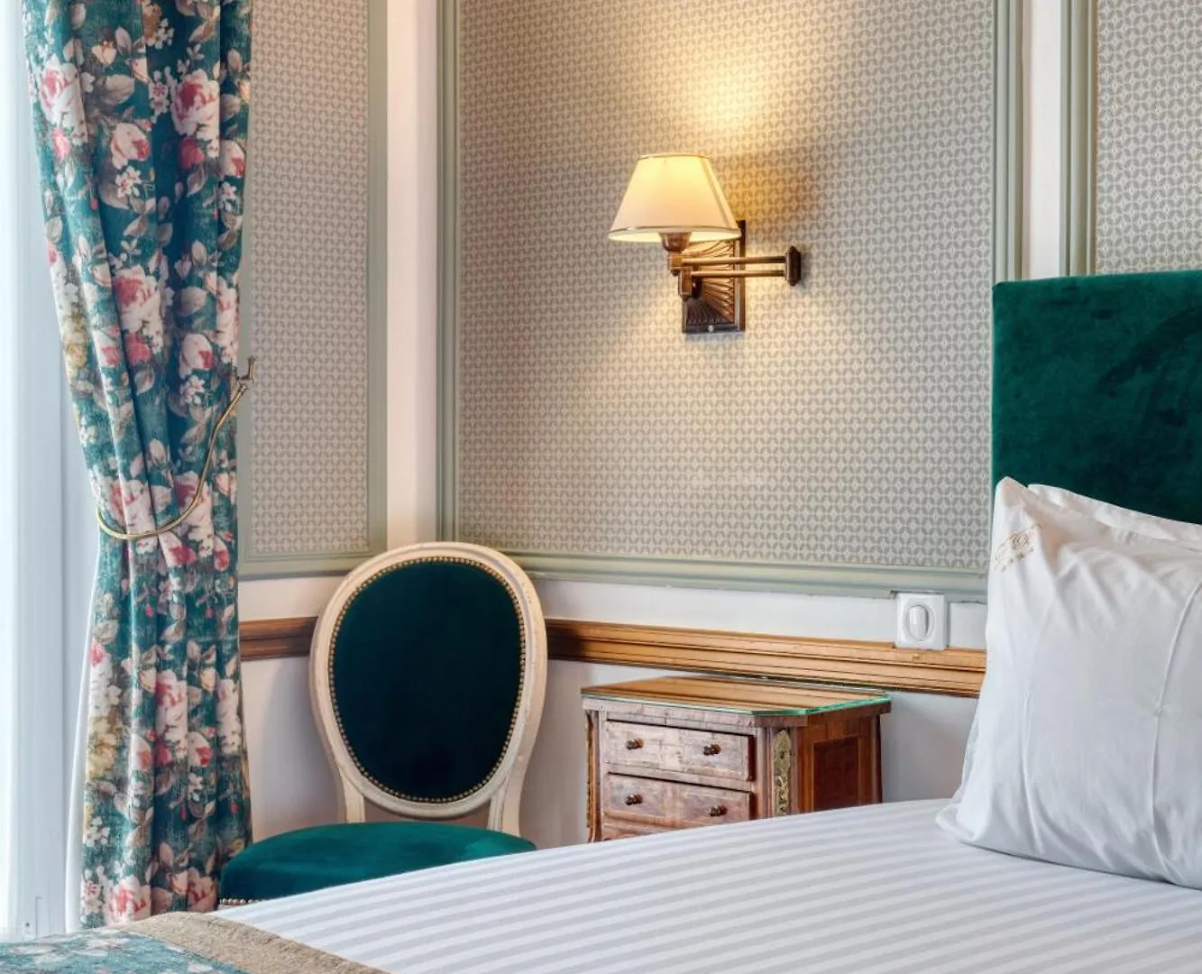 Belfast Hotel Paris