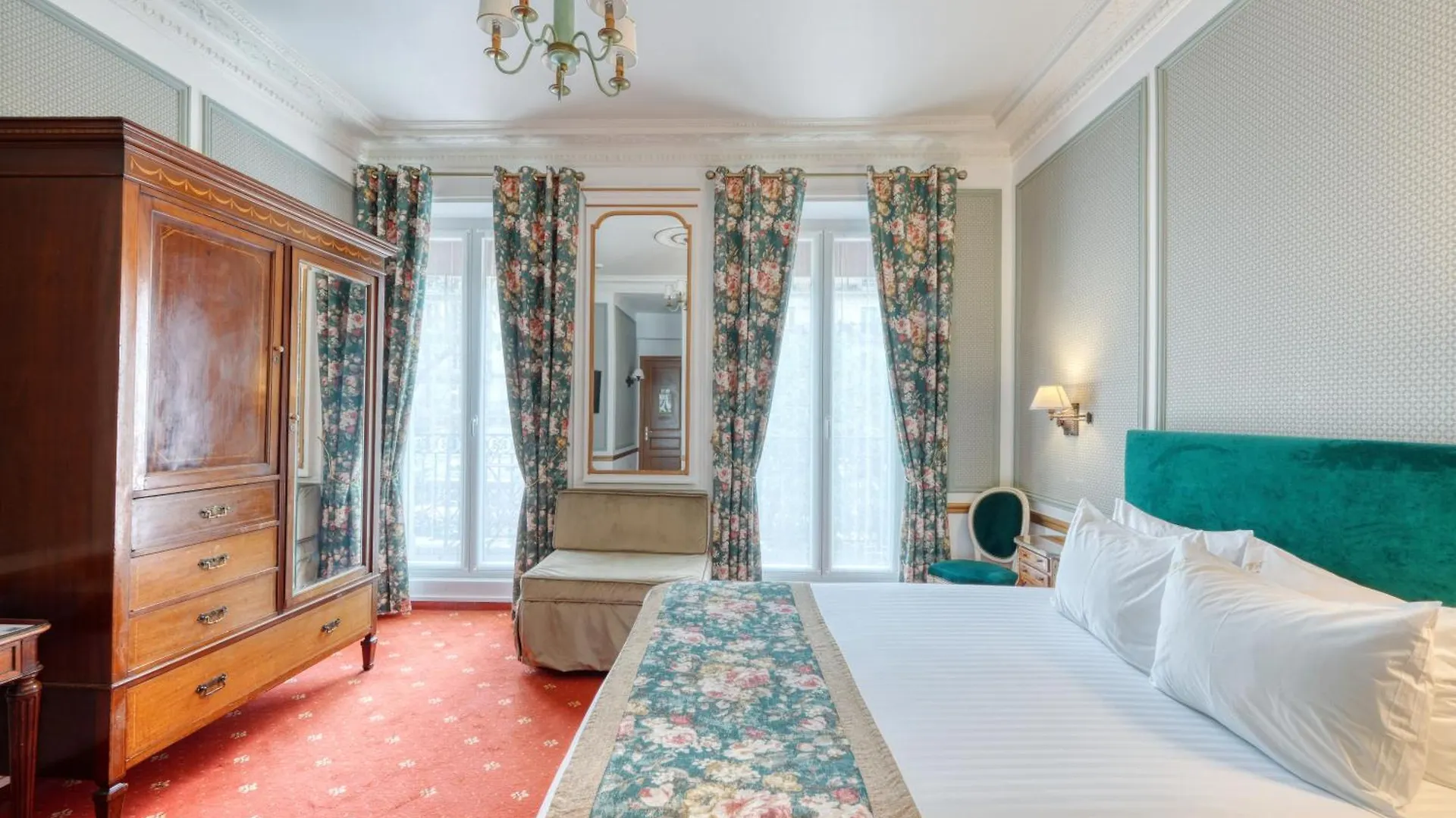 Belfast Hotell Paris 4*,  Frankrike