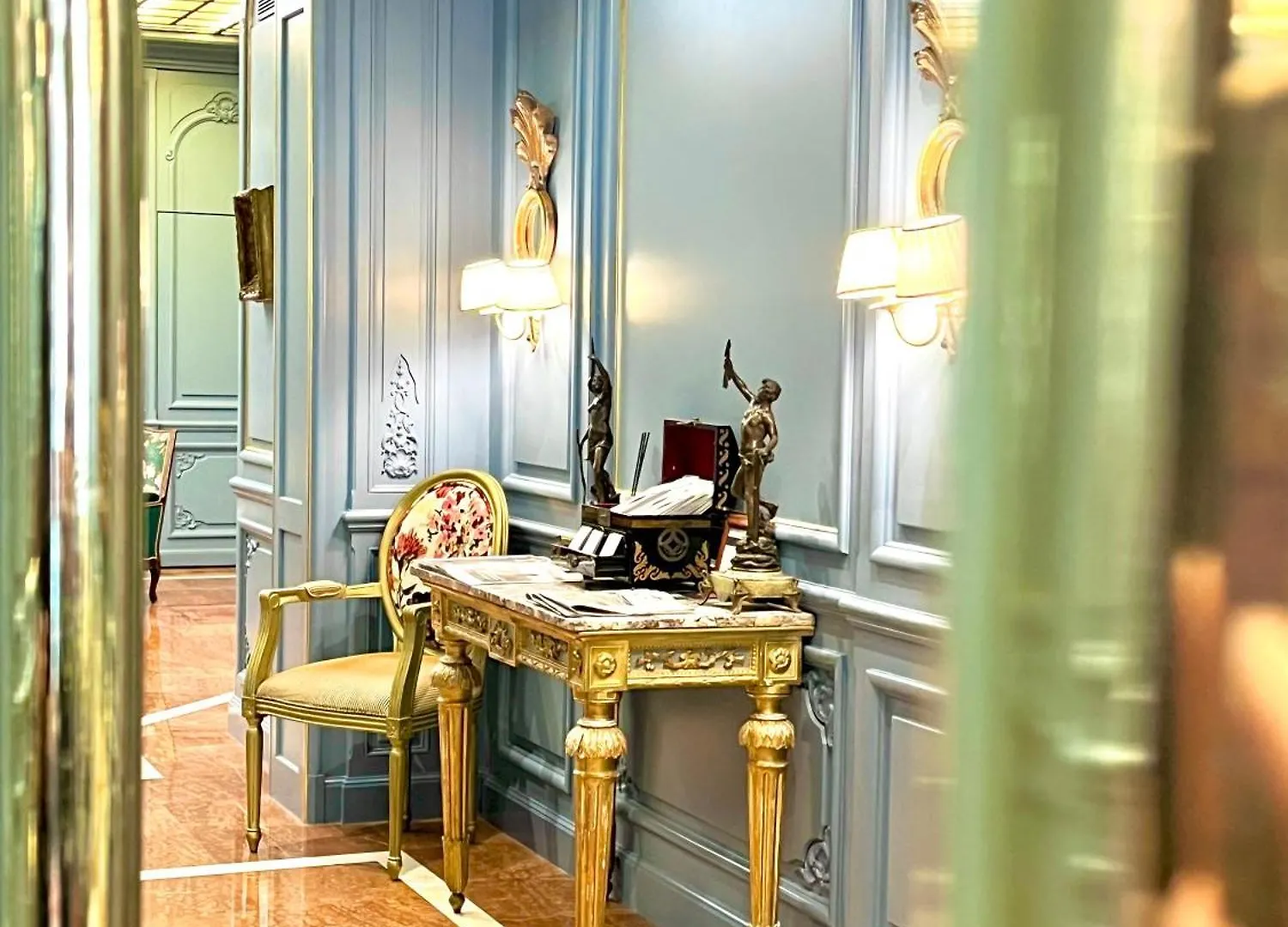 Hotel Belfast Paris 4*,