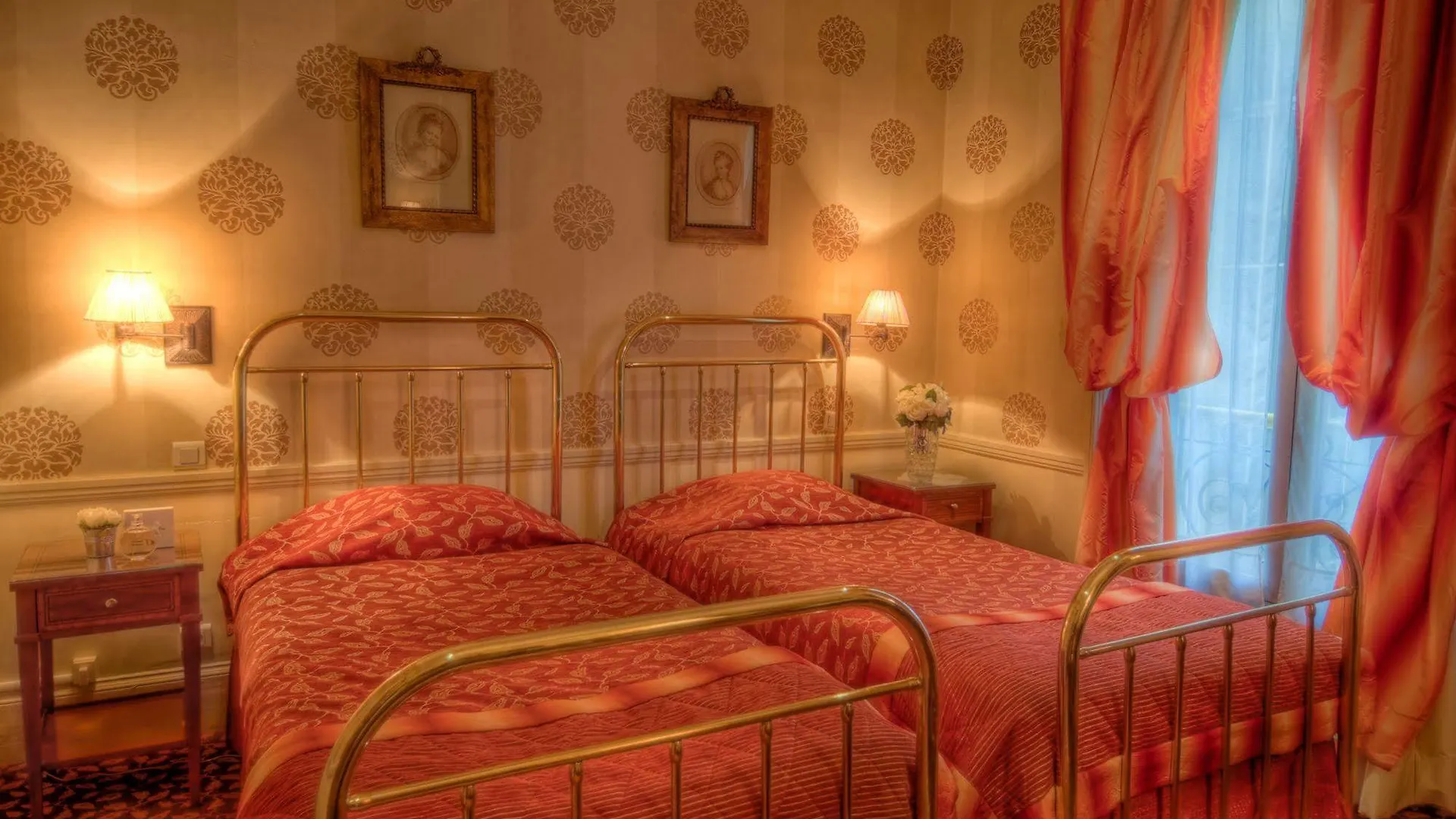 Belfast Hotel Paris 4*,  France